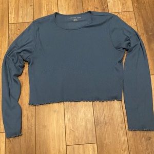 American Eagle ruffled hem shirt - Size L